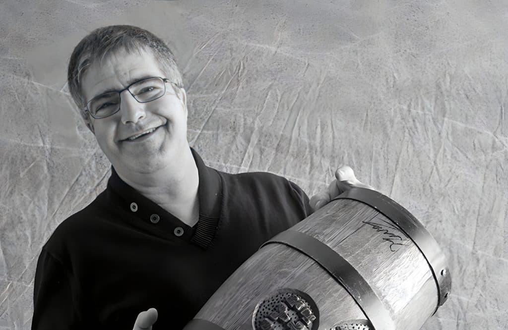 Olivier Brun dans les vignes